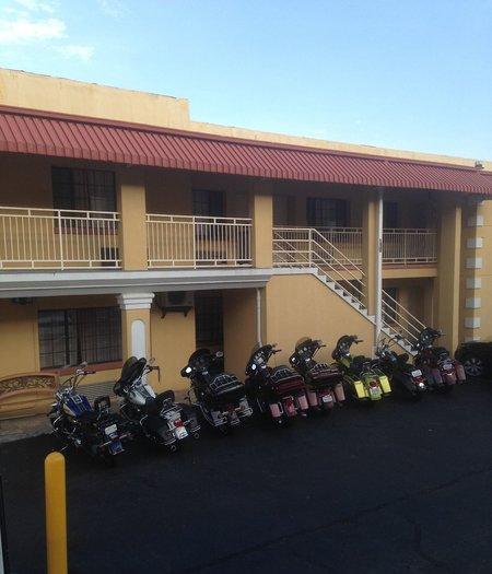 Hotel Vista Inn & Suites Memphis - Bild 1