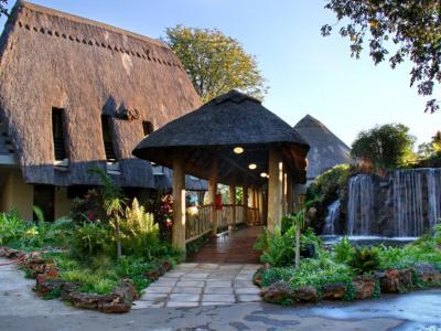 Hotel A'Zambezi River Lodge - Bild 3