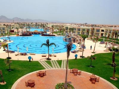 Hotel DoubleTree by Hilton Sharm El Sheikh - Sharks Bay Resort - Bild 3