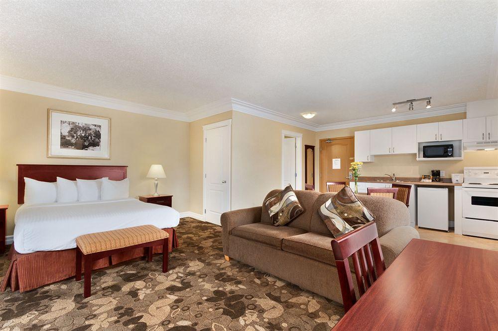 Hotel Nova Inn Yellowknife - Bild 1