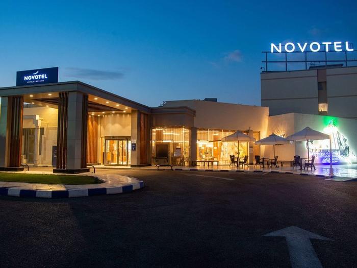 Hotel Novotel Cairo Airport - Bild 1