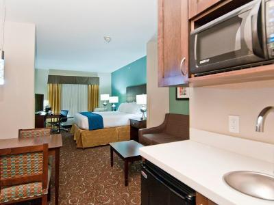 Hotel Holiday Inn Express And Suites San Antonio SE by AT&T Center - Bild 5