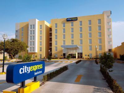 Hotel City Express by Marriott Minatitlán - Bild 4