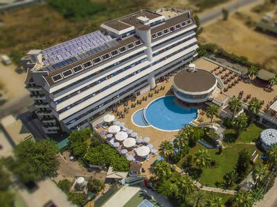 Drita Hotel Resort & Spa - Bild 4