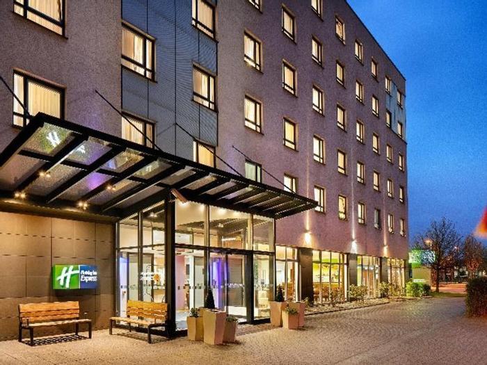 Hotel Holiday Inn Express Düsseldorf - City North - Bild 1