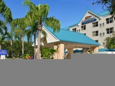 Hotel Baymont by Wyndham Fort Myers Airport - Bild 2