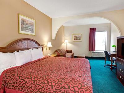 Hotel Days Inn & Suites by Wyndham Louisville SW - Bild 4
