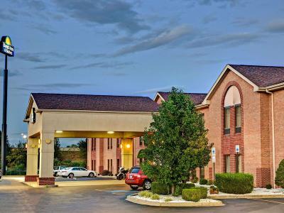 Hotel Days Inn & Suites by Wyndham Louisville SW - Bild 2