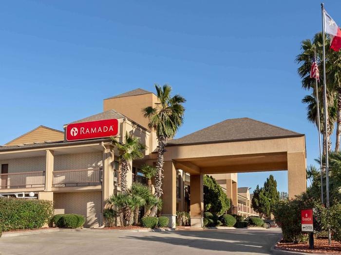 Hotel Ramada by Wyndham San Antonio Near SeaWorld/Lackland AFB - Bild 1