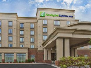 Holiday Inn Express & Suites Newmarket