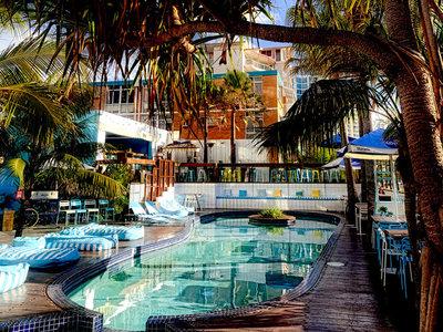 Komune Resort - Gold Coast