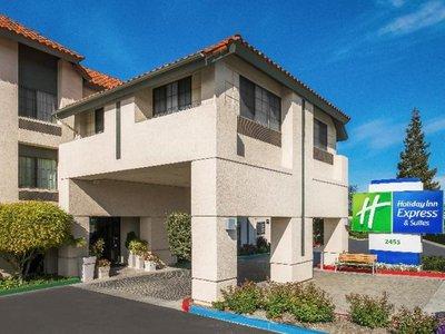 Holiday Inn Express Hotel &Suites Santa Clara-Silicon Valley