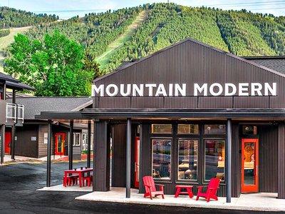Mountain Modern Hotel 