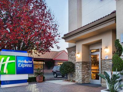 Holiday Inn Express Redwood City Central