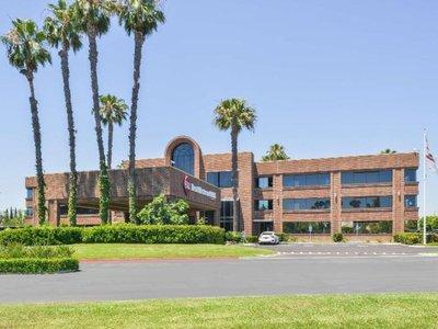 Best Western Plus Meridian Inn & Suites Anaheim - Orange