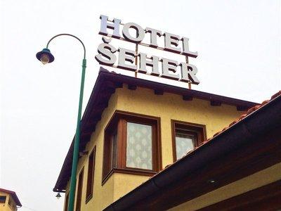 Samm Seher Hotel