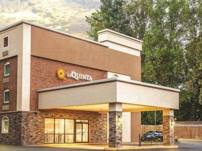 Charlottesville-UVA Medical La Quinta Inn & Suites