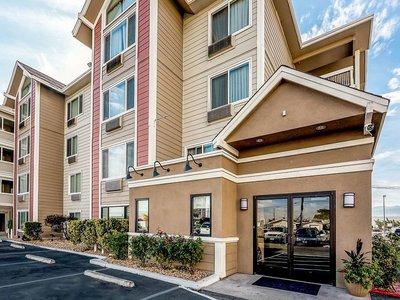 Baymont Inn & Suites Reno