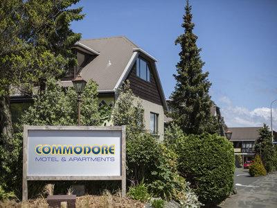 Commodore Motels